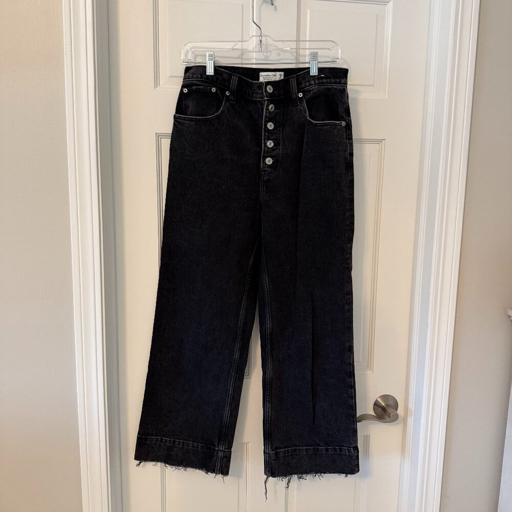 Abercrombie & Fitch The Crop Wide Leg Ultra High Rise Size 28 (6 Regular) BLACK